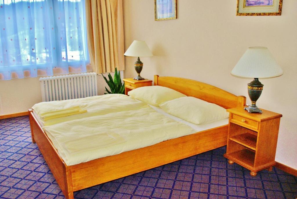 Hotel Patria Trutnov Chambre photo