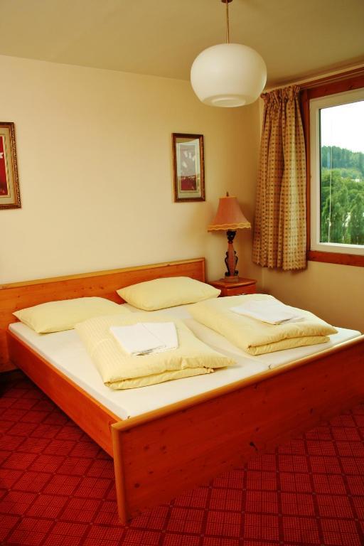 Hotel Patria Trutnov Chambre photo