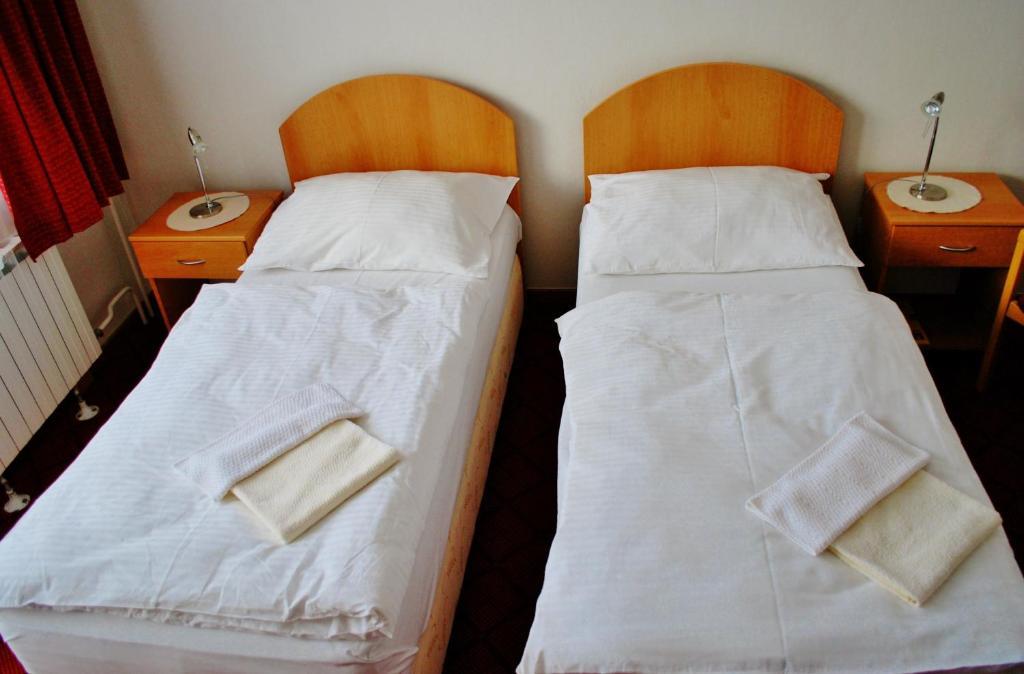 Hotel Patria Trutnov Chambre photo